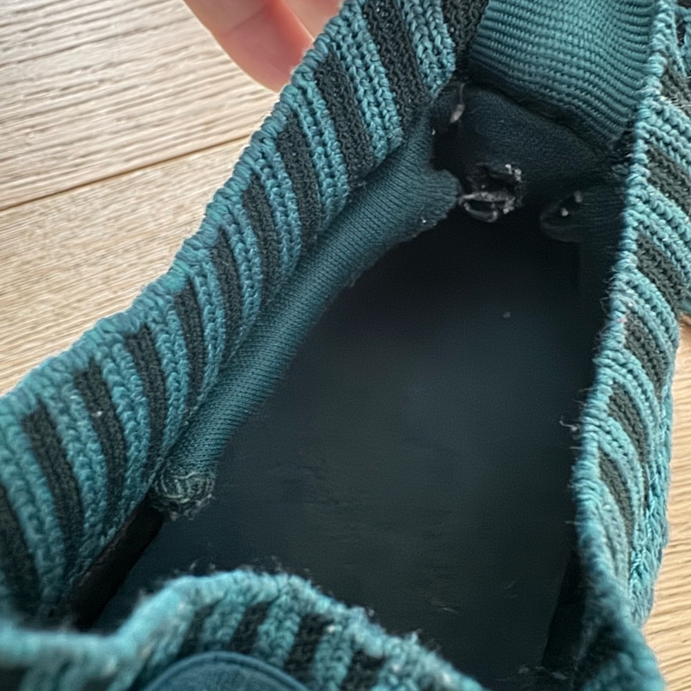 NOBULL Knit Runner shoes in the deep teal color Woman’s 8.5 Men 7 - Picture 8 of 8